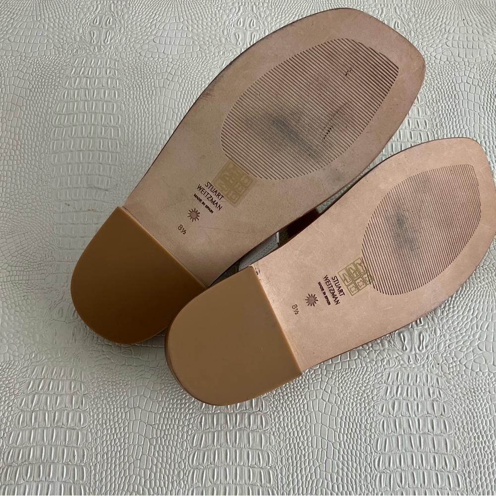 Stuart Weitzman Lyla Flat Sandal - White - Picture 8 of 9